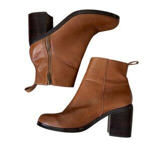 The Gap Brown Leather Heeled Booties Gold Zip 3.5” Block Heel Camel Fall 2014